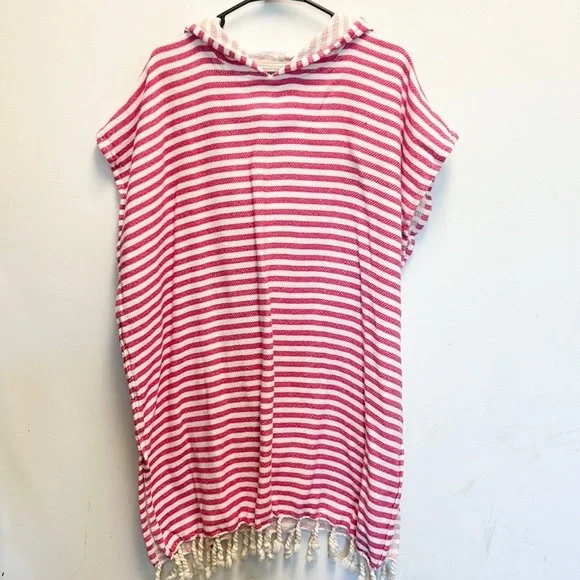 Hat Attack hooded fringe coverup