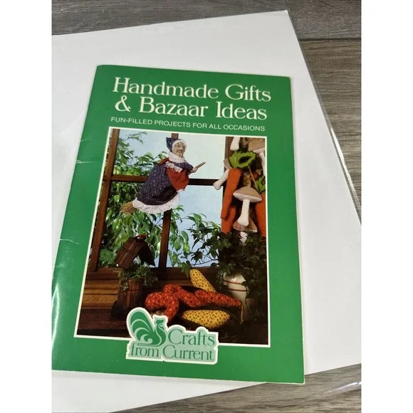 Vintage 1982‎ Handmade Gifts & Bazaar Ideas Crafts from Current Project Booklet