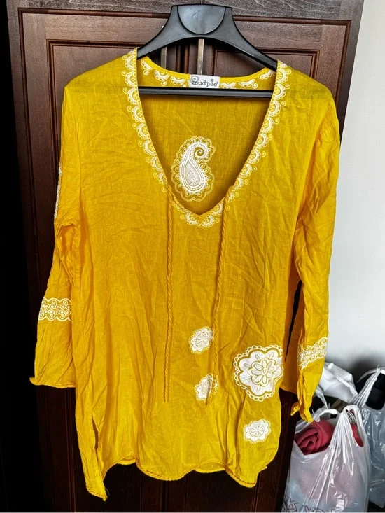 Mud Pie Bag Lady Yellow White Embroidered Paisley Beach Cover Up Tunic Sz L⁠