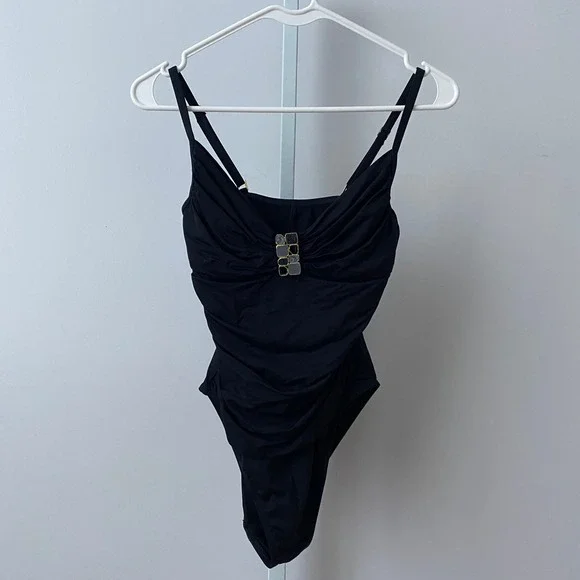 La Blanca Beachy MobWife Glam Ruched Embellished One Piece Swimsuit 6 Black