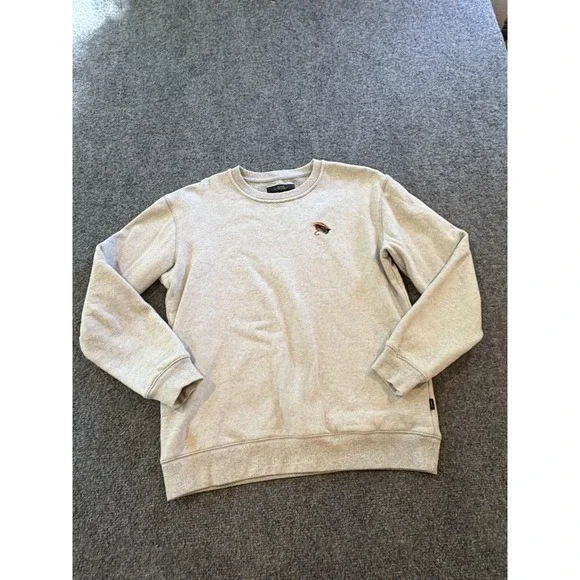 Makia Sweater Mens Medium Embroidered Fly Fishing Crewneck‎ Pullover Helsinki