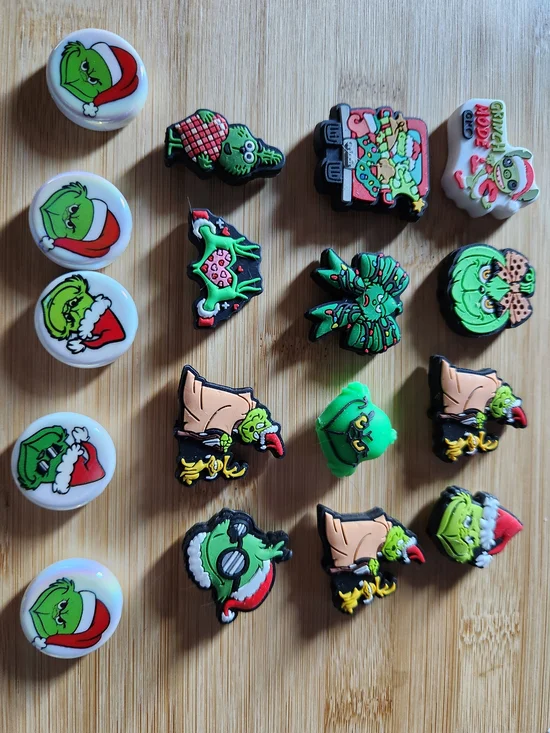 Grinch Holiday Focal Beads