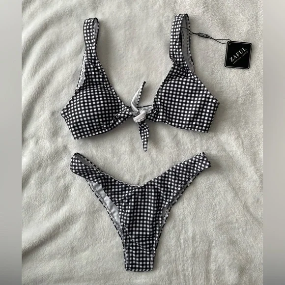 NWT Zaful Tie Front Monochrome Gingham Bikini Set size small