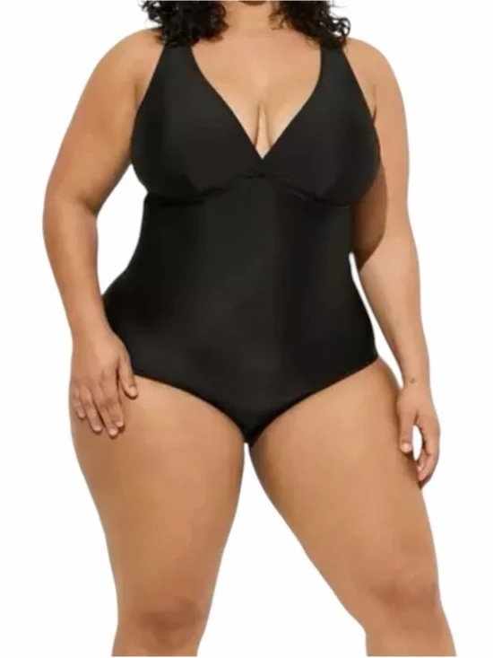 New Torrid WIRELESS TRIANGLE ONE PIECE SWIMSUIT DEEP BLACK size 3X