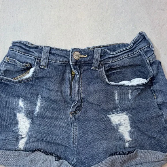 Justice Girl Distressed Denim Jean Shorts Medium Wash Size 16 Rolled Cuff 609885