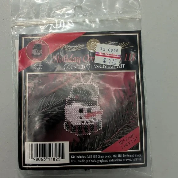 Mill Hill Holiday Ornaments III Frosty Counted Glass Bead Kit H25 Vintage 1992