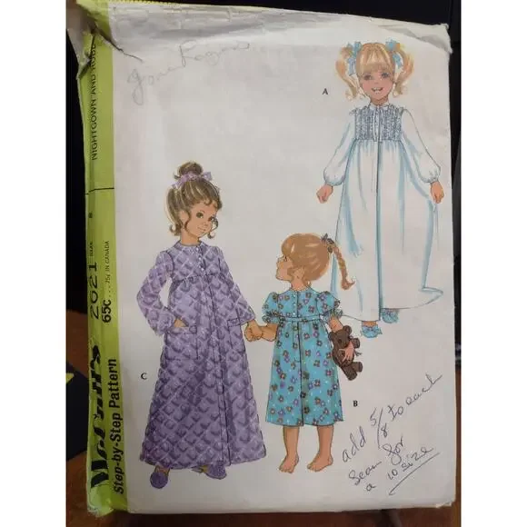 Vintage McCall's Pattern 2621 Child's‎ & Girls' Nightgown & Robe Size 8 (1970)