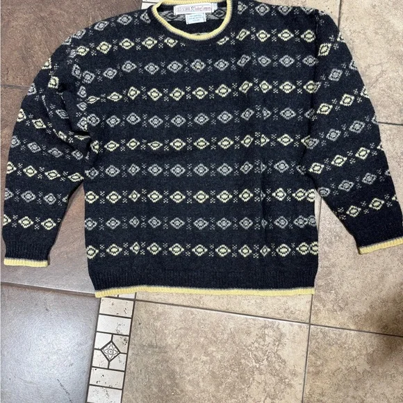 Pendleton Black and Yellow Geometric Crewneck Sweater