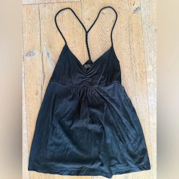 Sky Elegant Black Top