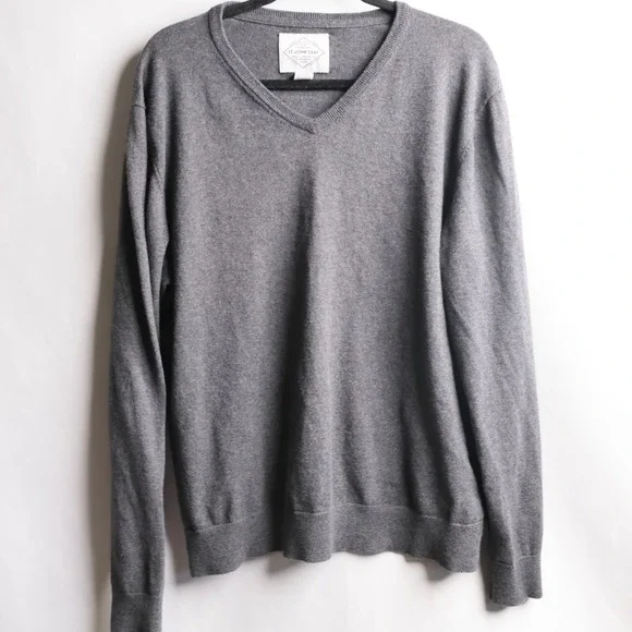 St. Johns Bay Mens XL Gray V-Neck Cotton Cashmere Blend Long Sleeve Sweater Prep