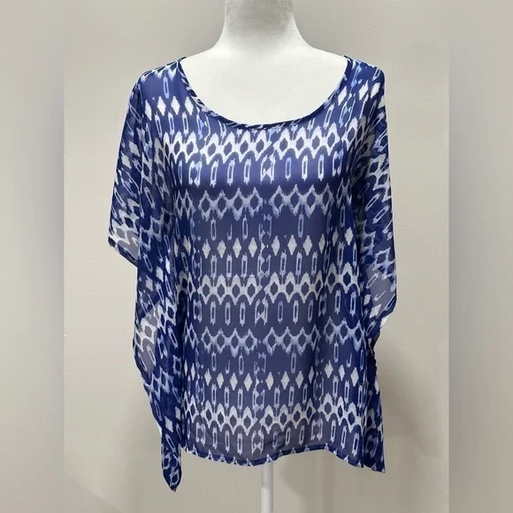 Women's H&M Blue and White Short Sleeve Tunic in Size 4