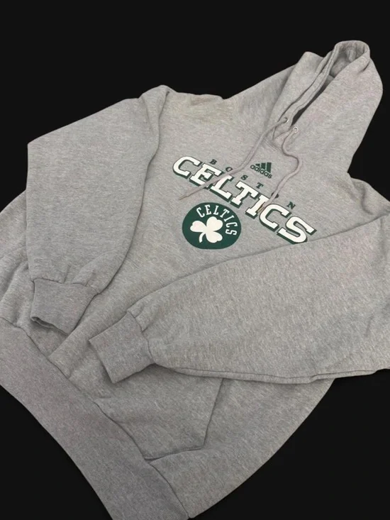 Y2K Vintage Style Boston Celtics Graphic Hoodie - Grey L