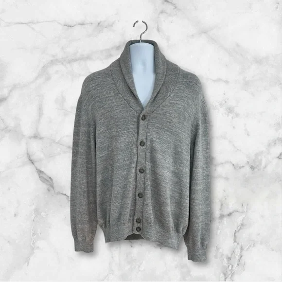 Van Heusen Gray Cardigan Sweater in Size Men’s Large