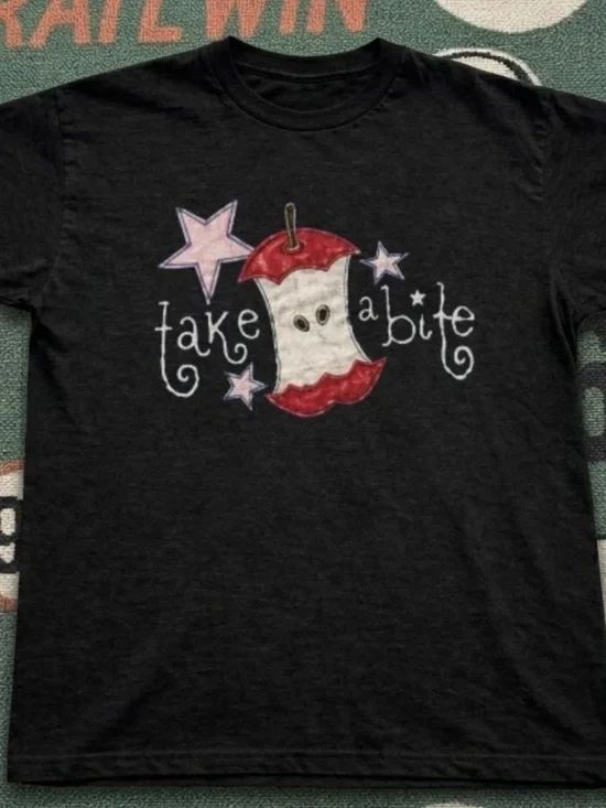 Take A Bite Apple Core Graphic T-Shirt, Cute Y2K Star Cartoon Apple