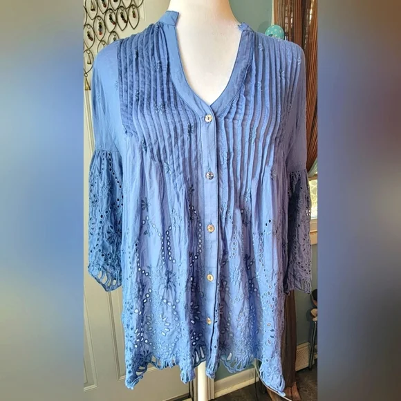 Johnny Was Huma Pintuck Blouse Women's S Blue Eyelet Cotton & Silk Semi Sheer