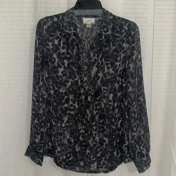 LOFT M Dark Blue Black Tan Animal Print Long Sleeve Blouse