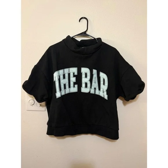 The Bar High Neck Short Sleeve Sweatshirt  Black/Mint Size S Oversized