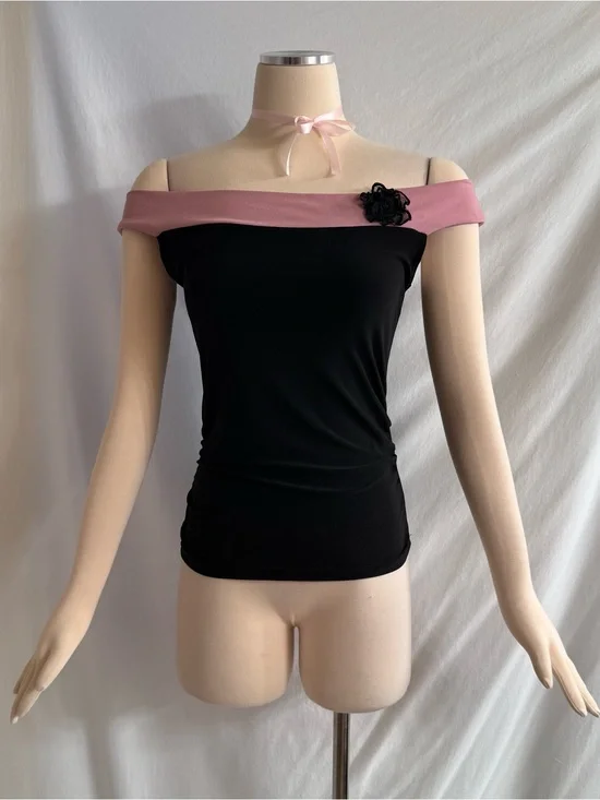 Vintage Y2K Black & Pink Off The Shoulder Top