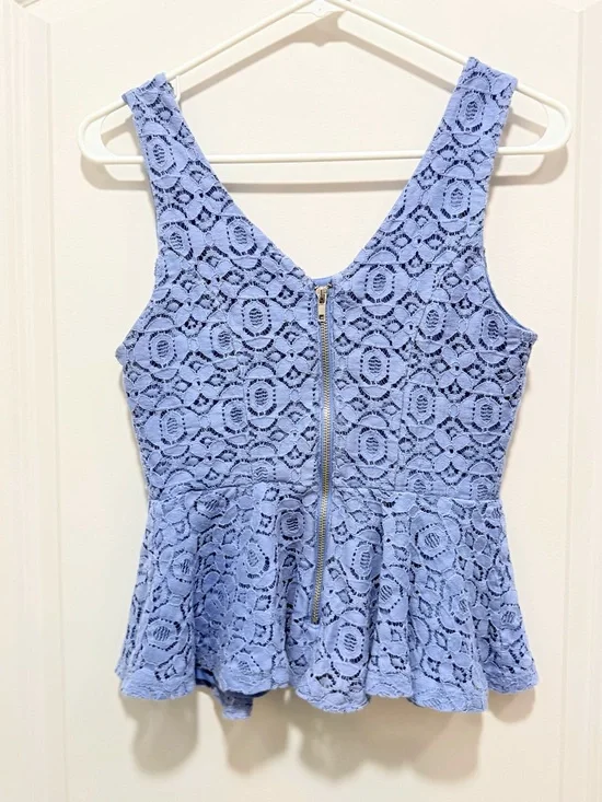 Forever 21 Periwinkle Blue Peplum V-Neck Lace Lined Tank Top Zip Back Size Small
