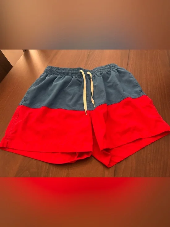 chubbies Two-Tone Slate Blue Red Swim Trunks 5.5 inseam