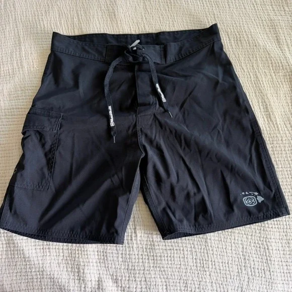 Maui Built Board Shorts Men Size 32 Black Cargo Pocket Lace Up‎ Swim Trunks Surf