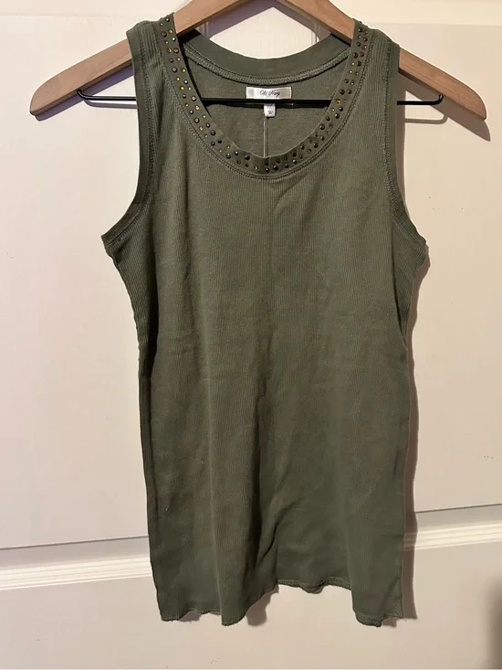 Old Navy | Tank | Kid’s Olive Studded Scoop Neck Tank Top