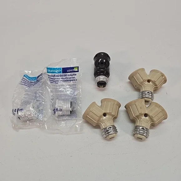 Lot Of 6  Screw-in Light Socket Adapters‎