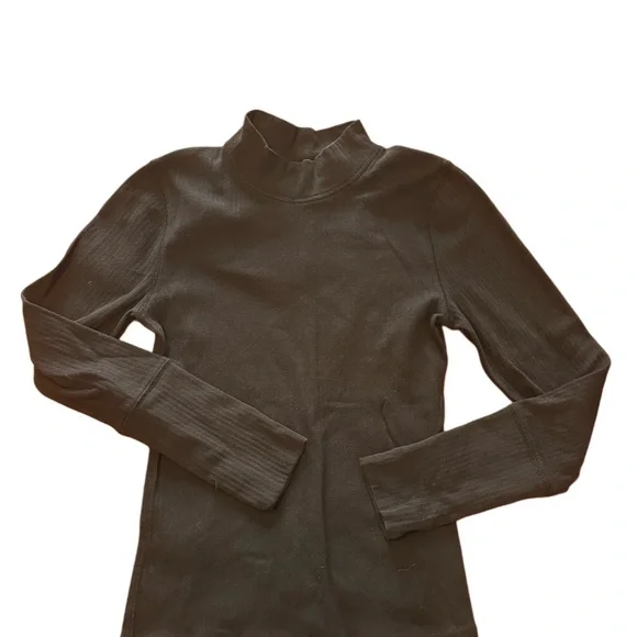 Free people Intimately Black‎ mock turtle neck size s stretches snatched