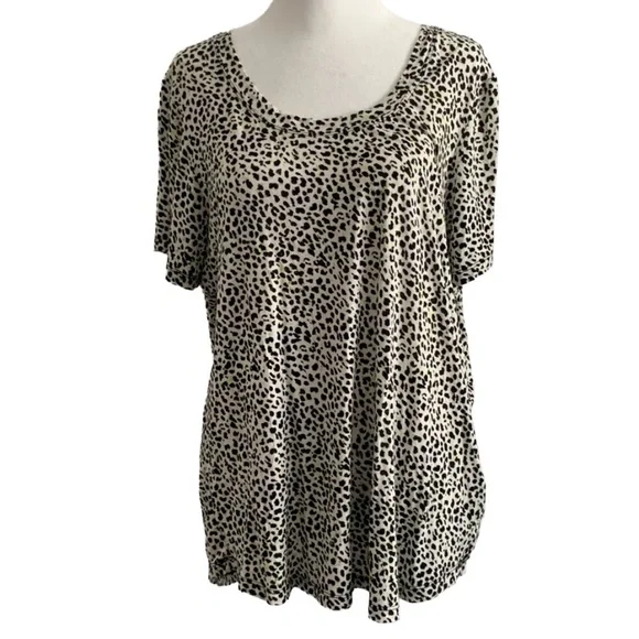 LIVERPOOL Women’s Black and White Animal Print Short Sleeve Blouse Top Size: XL
