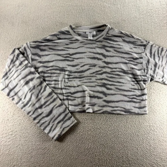 Forever 21 Tiger Print Crop Top Womens Medium Gray White Excellent Animal Print