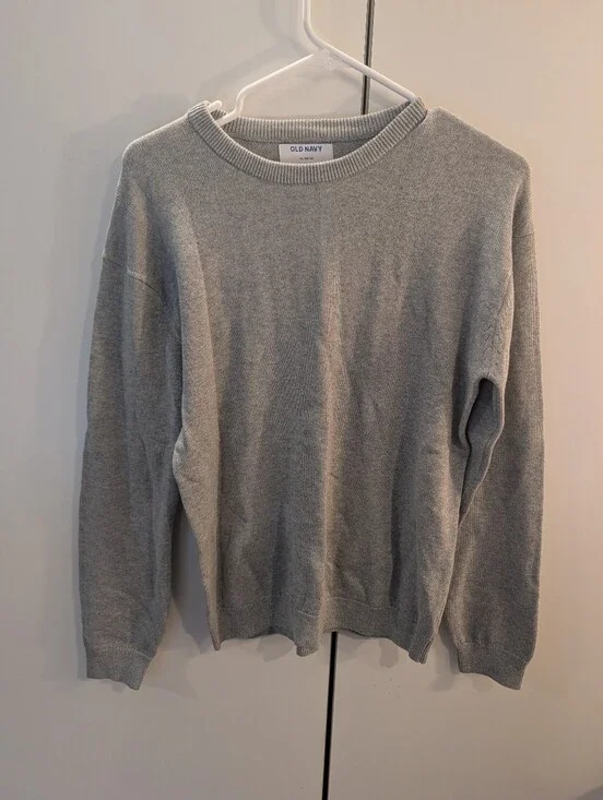 Old Navy Light Gray Boys 14/16 Crewneck Sweater NWT