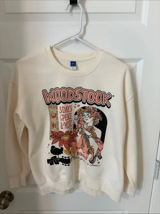 Old Navy Cream Woodstock Graphic Crewneck Sweatshirt