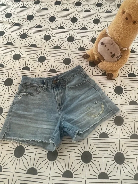 Fun Old Navy Embroidered Light Blue Denim Shorts (Girl’s Sz 14) FINAL PRICED