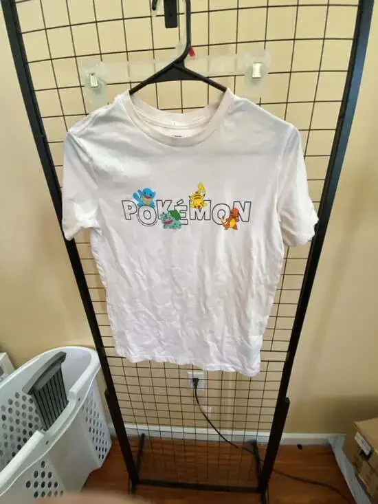 Old Navy Pokémon Starters Graphic T-Shirt Creme XL (14-16)