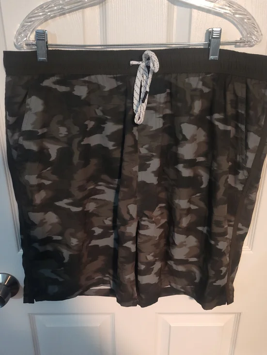 Eddie Bauer Men’s Swim Shorts - Black & Gray Camo