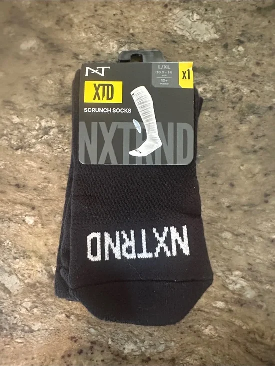 Black Scrunch Athletic Socks - Men's L/XL
