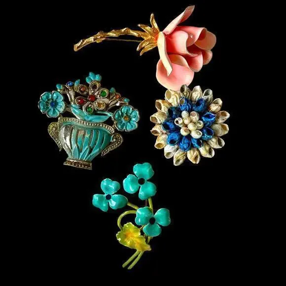 Vintage Lot of 4 Flower Enamel Shell Rose Basket Pin Brooch Porcelain 1930s-80’s