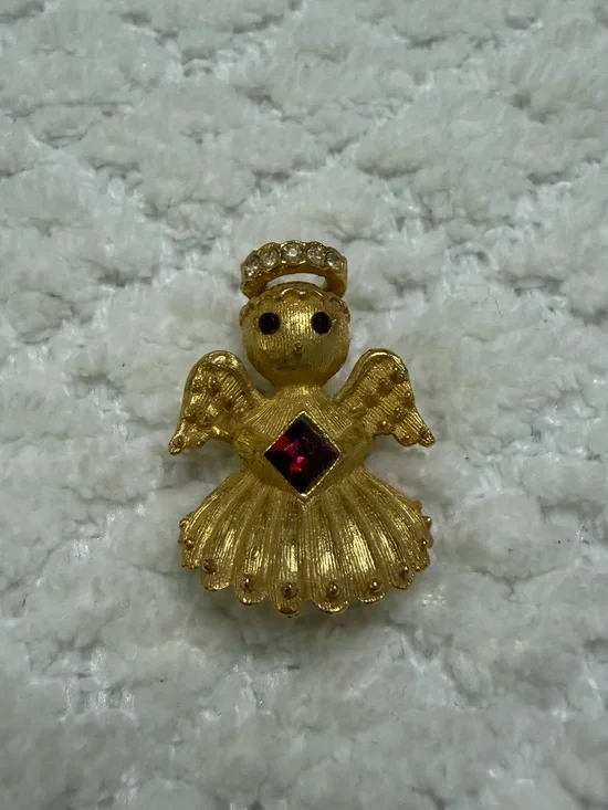 Vintage Ultra Signed Angel Brooch Pin Jeweled Textured Gold Tone