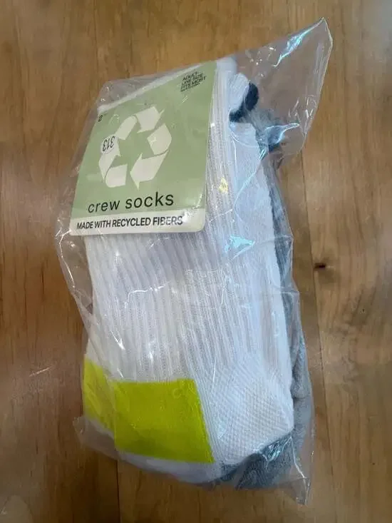 Unisex Crew Socks Made With Recycled Fibers - 4 Pairs new