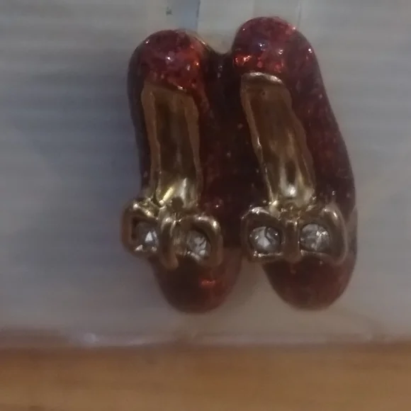 New Elegant Ruby Red Slippers Brooch Pin Like Wizard Of Oz