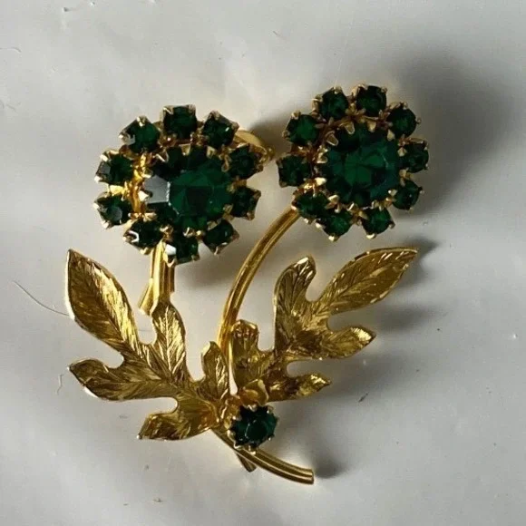 Vintage Gold Tone Green Rhinestone Double Flower Brooch Pin Floral Nature Design