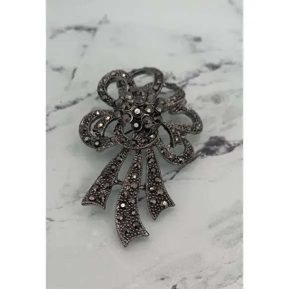 Vintage Silver Tone‎ Faux Marcasite Ribbon Bow Brooch