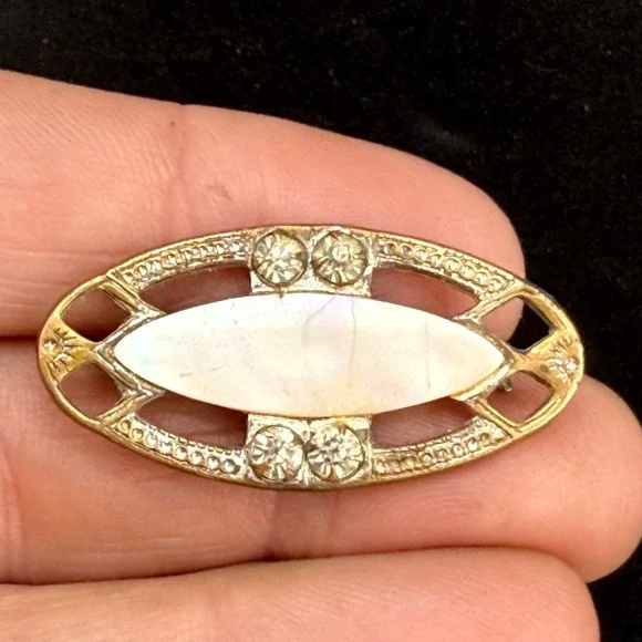Vintage Mother of Pearl‎ Paste Rhinestone Brooch Gold Tone