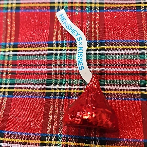 VINTAGE‎  HERSHEYS KISS BROOCH Hallmark 1989
