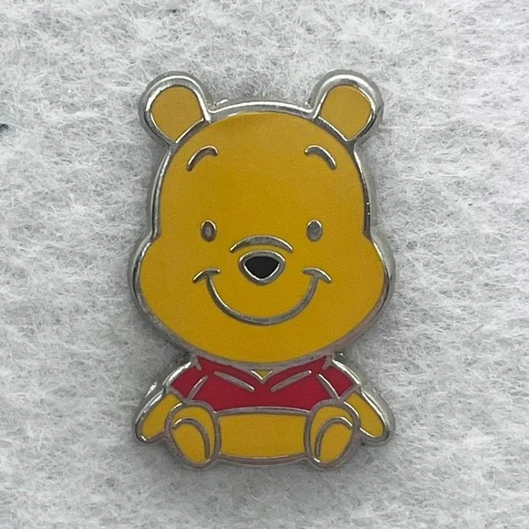 🔮 5/$25 Disney Winnie The Pooh Big Head‎ Pin
