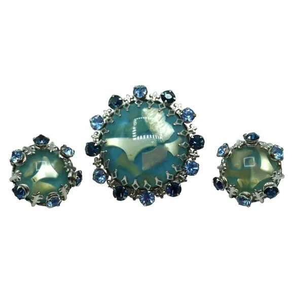 Vintage Rhinestone Set Confetti Lucite Brooch Earrings Blue Green Fleur de Lis C