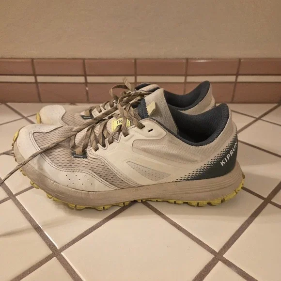 Kiprun TR2 Trail Running Shoes Mens US 9 Beige Yellow 8mm Drop 8931404-1A