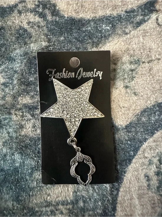 Magnetic Badge Holder Fashion Jewelry Silver Crystal Star Brooch Decorative