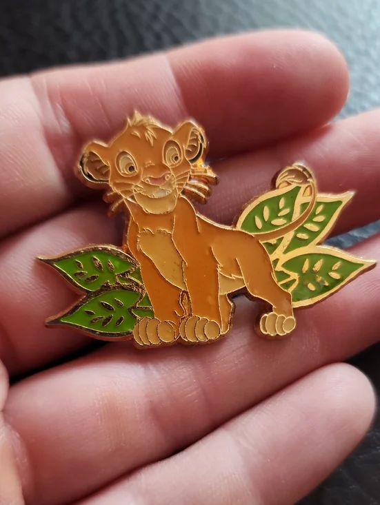 VTG Disney Gold and Green Simba Enamel Pin
