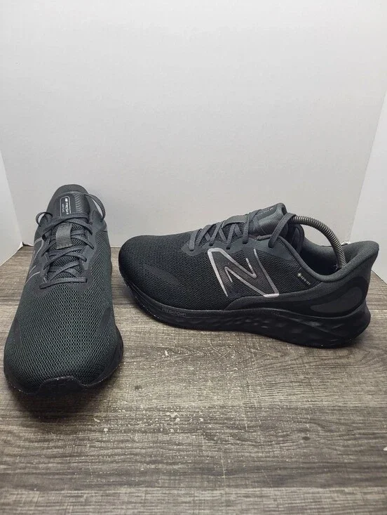 New Balance Fresh Foam Arishi v4  Mens Sz 11 4E Wide Black GoreTex Running Shoes